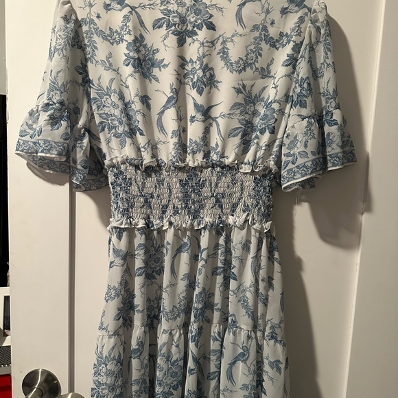 Max Studio Blue and White Floral Midi Dress - Picture 3 of 3